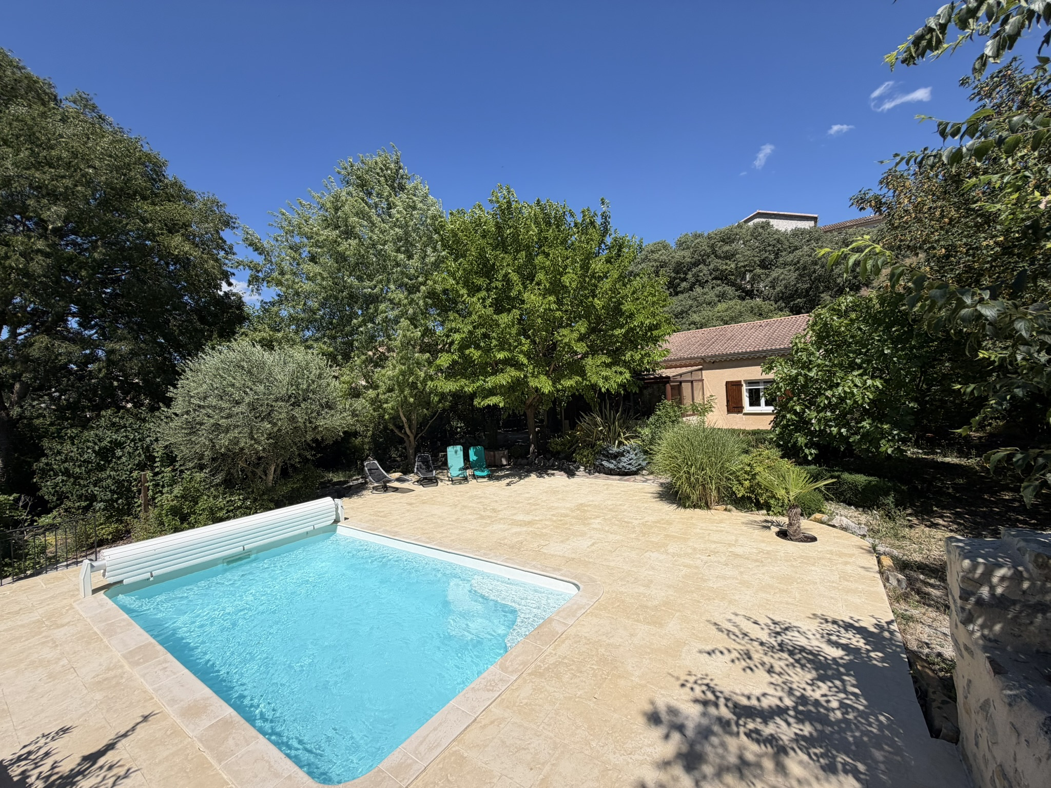 Maison Villeneuve-de-Berg 330000€