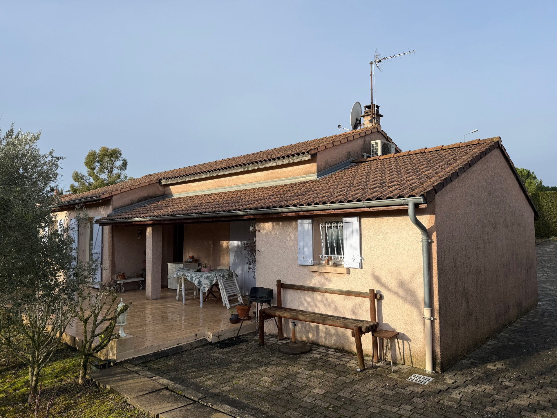 Maison Villeneuve-de-Berg 265000€